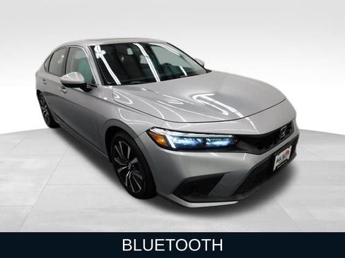 Used 2022 Honda Civic EX-L image 2