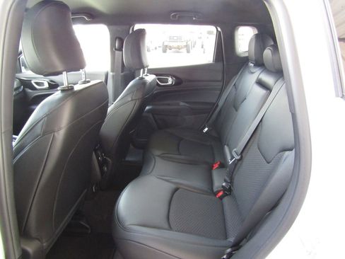 New 2026 Jeep Compass Latitude AWD/4WD image 29