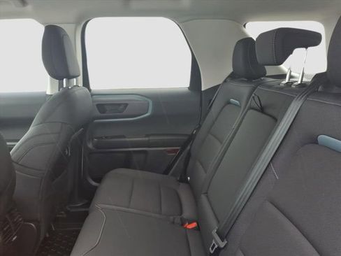 Used 2024 Ford Bronco Sport Badlands image 9