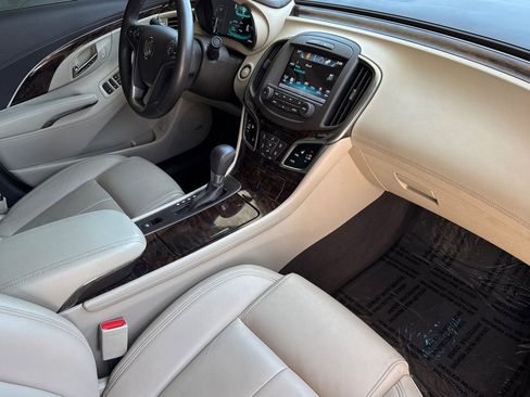 Used 2016 Buick LaCrosse Leather FWD image 18