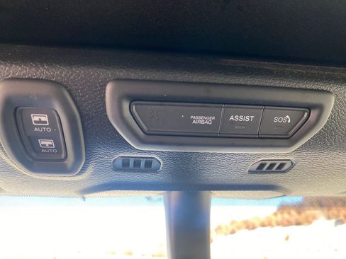 Used 2023 Jeep Wrangler Sahara image 37