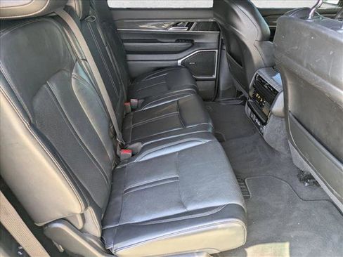 Used 2022 Jeep Wagoneer Series III image 21