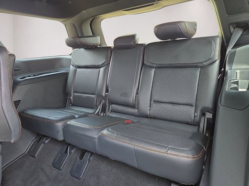 Used 2025 Ford Expedition Tremor AWD/4WD image 15