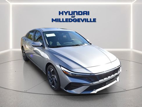 New 2026 Hyundai Elantra Limited FWD image 5