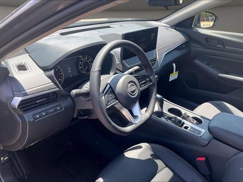 New 2026 Nissan Altima 2.5 SV w/ SV Premium Package AWD/4WD image 7
