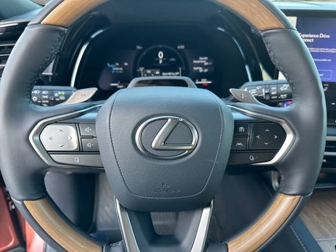 Used 2025 Lexus RX 350 w/ Convenience Package AWD/4WD image 16
