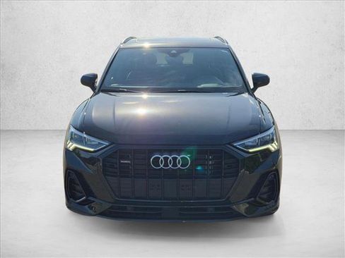 Used 2023 Audi Q3 2.0T Premium Plus w/ Premium Plus Package AWD/4WD image 2