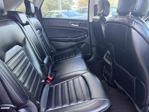 Used 2019 Ford Edge SEL w/ Equipment Group 201A image 8