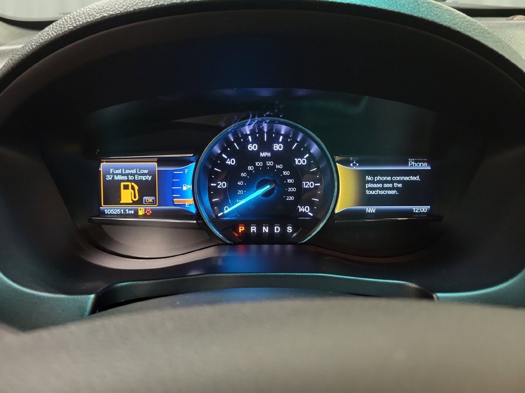 Used 2017 Ford Explorer XLT w/ Equipment Group 202A FWD image 26