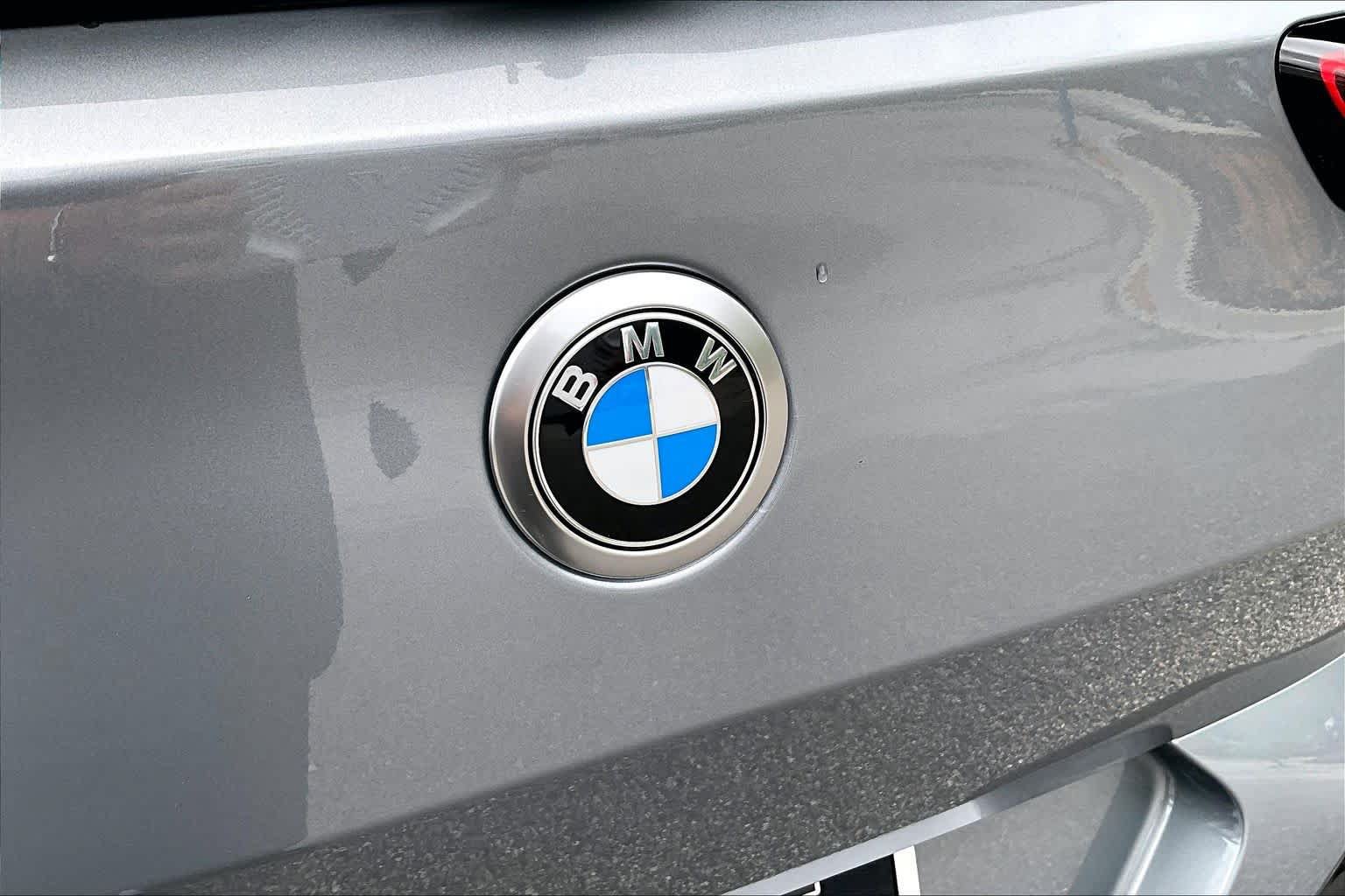 Used 2026 BMW X2 xDrive28i AWD/4WD image 9