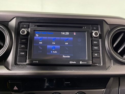 Certified 2016 Toyota Tacoma 2WD Double Cab image 20