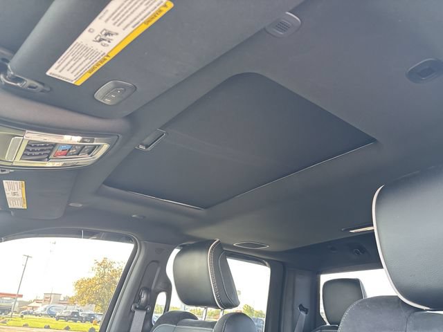 Used 2025 RAM 2500 Laramie AWD/4WD image 24