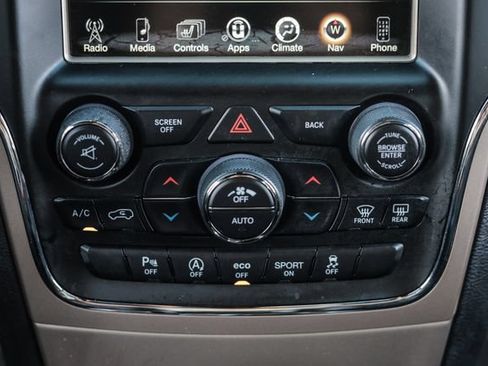 Used 2017 Jeep Grand Cherokee Overland AWD/4WD image 34