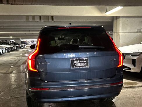 New 2026 Volvo XC90 B6 Core w/ Protection Package Premier image 3
