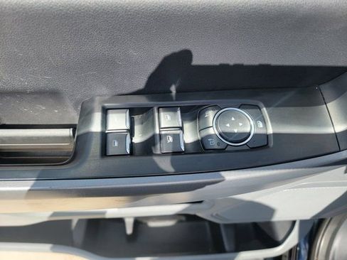 Used 2024 Ford F250 XLT AWD/4WD image 18