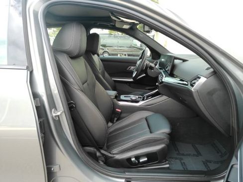Used 2023 BMW 330i Sedan w/ Driving Assistance Package RWD image 22