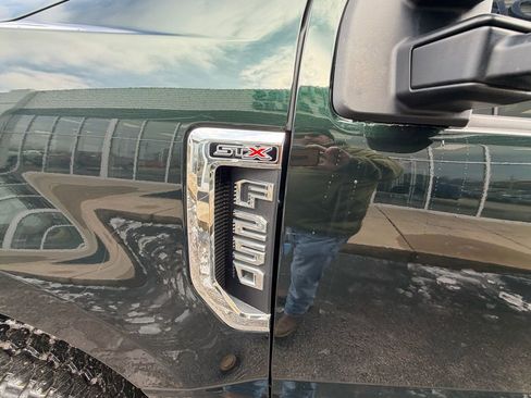 Used 2021 Ford F250 XL w/ STX Appearance Package image 9