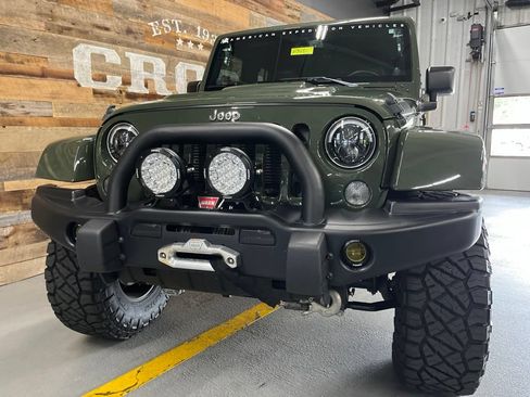 Used 2014 Jeep Wrangler Unlimited Rubicon w/ Connectivity Group AWD/4WD image 61