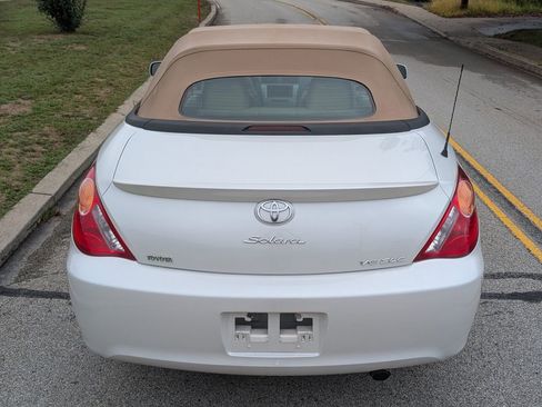 Used 2006 Toyota Solara SLE image 9