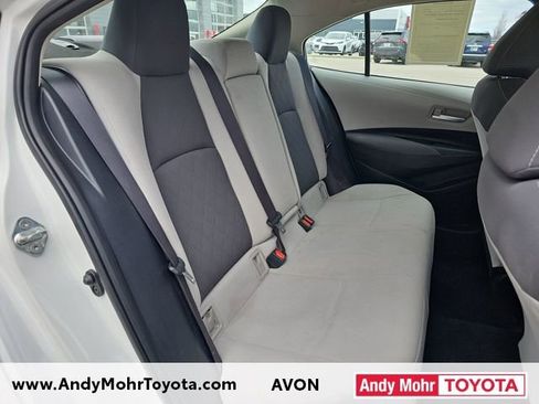 Used 2020 Toyota Corolla LE image 26