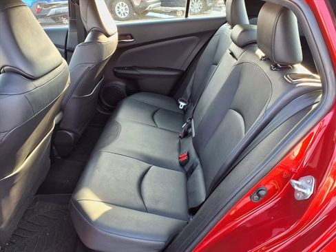 Used 2017 Toyota Prius Four image 7