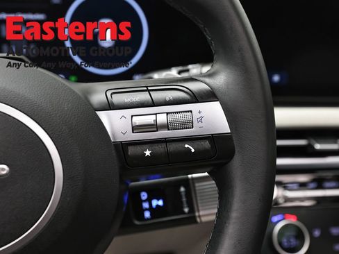 Used 2025 Hyundai Tucson SEL image 16