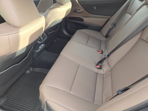 New 2025 Lexus ES 350 w/ Premium Package image 20