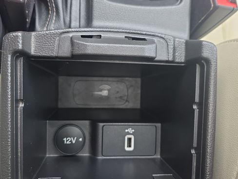 Certified 2018 Ford Focus Titanium image 40