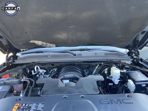 Used 2020 GMC Yukon Denali w/ Denali Premium Package image 45