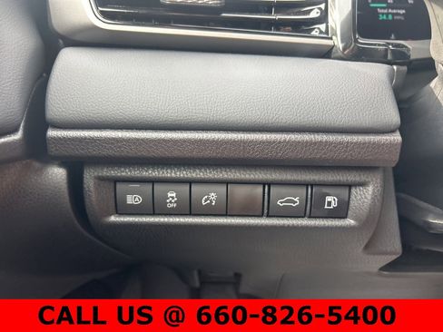 Used 2025 Toyota Camry XSE image 16