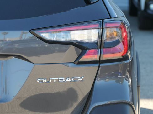 Certified 2025 Subaru Outback Premium image 5