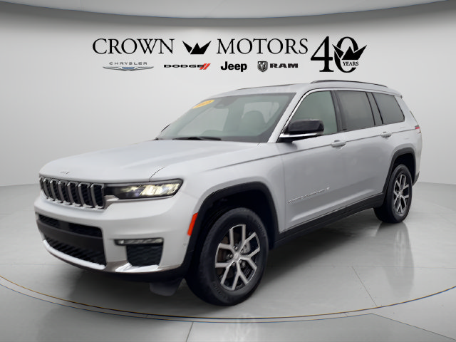 Used 2025 Jeep Grand Cherokee L Limited w/ Luxury Tech Group II AWD/4WD image 1