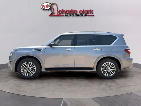 Used 2022 Nissan Armada SL RWD image 2