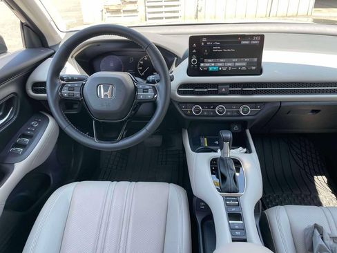 Used 2025 Honda HR-V EX-L image 13