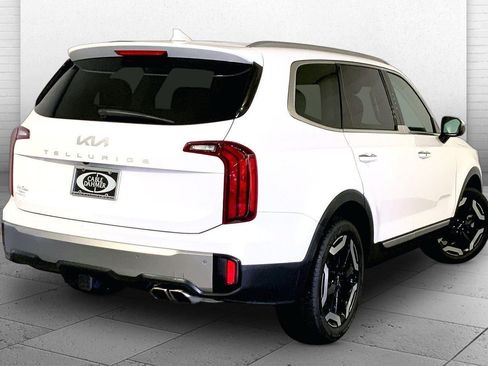 Certified 2025 Kia Telluride S FWD image 13