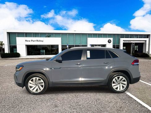 Used 2022 Volkswagen Atlas Cross Sport SE image 5