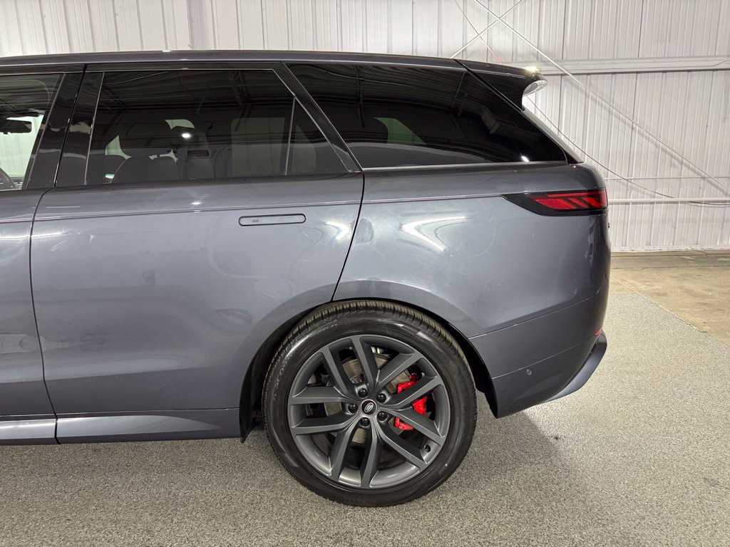 Used 2023 Land Rover Range Rover Sport SE Dynamic AWD/4WD image 13
