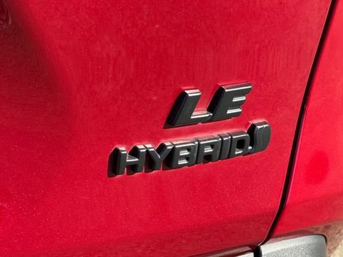Used 2021 Toyota RAV4 LE AWD/4WD image 33