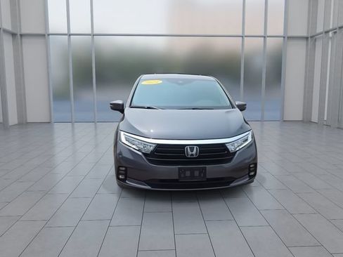 Used 2024 Honda Odyssey Elite image 3