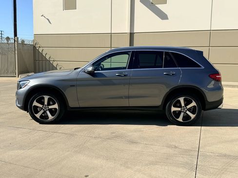 Used 2019 Mercedes-Benz GLC 350e 4MATIC image 8