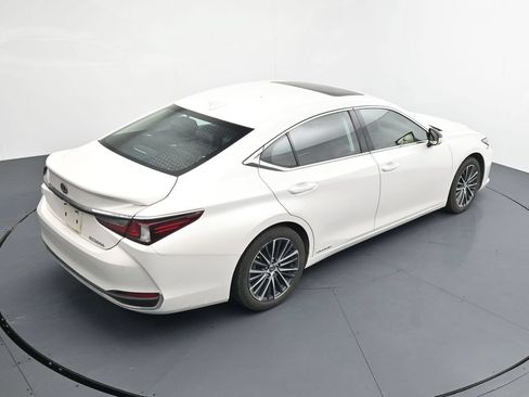 Used 2022 Lexus ES 300h w/ Premium Package FWD image 16