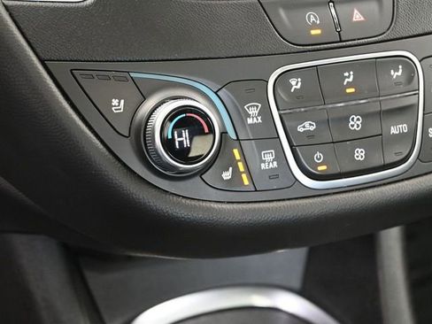 Used 2024 Chevrolet Malibu LT image 27