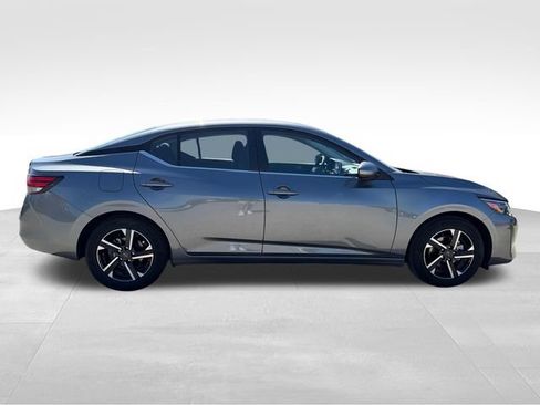 Used 2025 Nissan Sentra SV FWD image 7