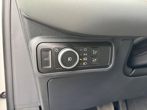 New 2026 Ford Explorer Active w/ Active Comfort Package image 19