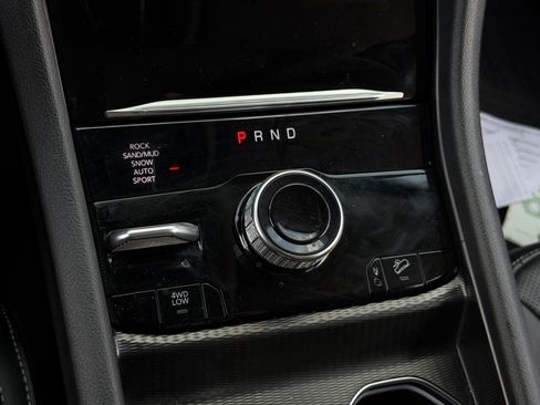 Used 2024 Jeep Grand Cherokee Limited 4xe w/ Luxury Tech Group II AWD/4WD image 16