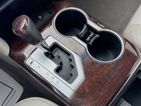 Used 2014 Toyota Camry XLE image 21