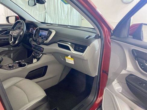 Used 2024 GMC Terrain SLT AWD/4WD image 40