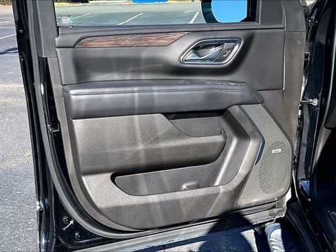 Used 2021 Chevrolet Tahoe Z71 image 22