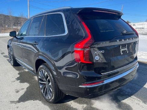 New 2026 Volvo XC90 B6 Plus w/ Protection Package Premier AWD/4WD image 4