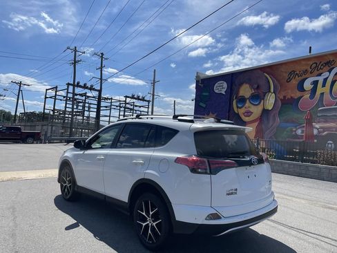 Used 2016 Toyota RAV4 SE AWD/4WD image 3